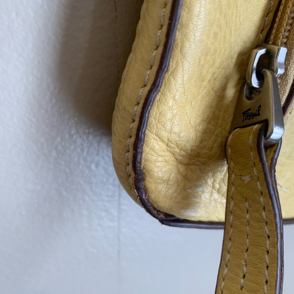FOSSIL WOMEN'S Yellow LEATHER CROSS BODY SHOULDER BAG Purse - Picture 6 of 10